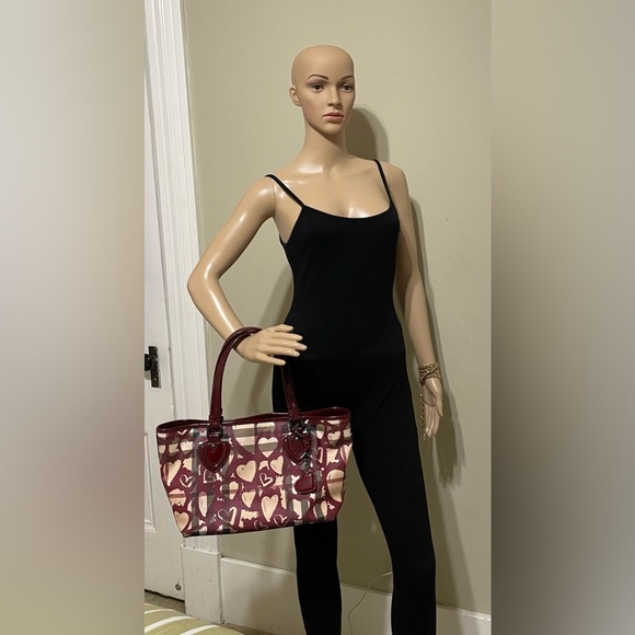Burberry Tote Nova Check Heart Coated Canvas - Picture 13 of 15